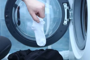 Seis tipos de roupa que você deve sempre lavar do avesso