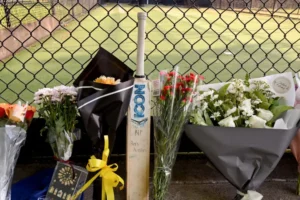 Tragédia na Austrália: astro do críquete morre atingido por bola