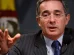 Tribunal na Colômbia absolve ex-presidente Álvaro Uribe de crimes de suborno e fraude