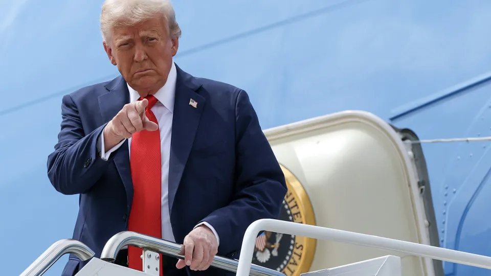 Trump ordena "início imediato" de testes de armas nucleares dos EUA