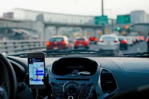 Uber deixa de aceitar alguns modelos de carros para as categorias Black e Comfort