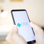 Usuários relatam problema no sistema Pix após pane da AWS