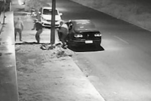 Vídeo mostra homens na casa onde polícia encontrou R$ 1,2 milhão espalhado no Paraná