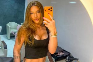 Virginia acorda cedo para assistir Vini Jr. jogar pela seleção