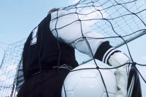 Vitória e Bahia fazem o clássico com objetivos diferentes na reta final do Brasileirão