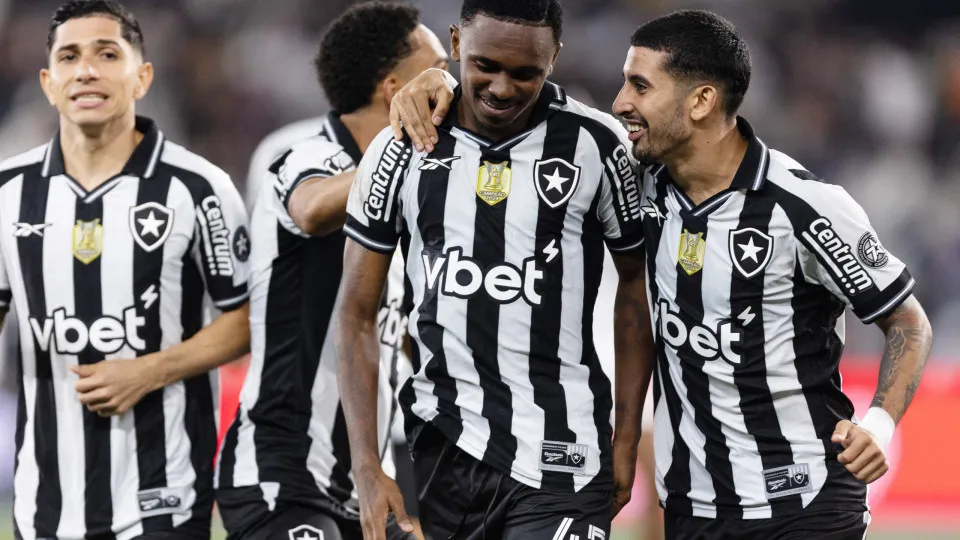 Botafogo trava duelo direto com o Mirassol por vaga na Libertadores de 2026