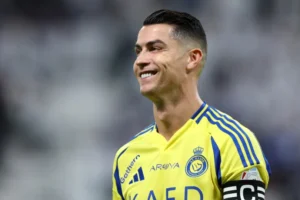 CR7 destaca 'paixão' e se declara aos brasileiros: 'Um beijinho'