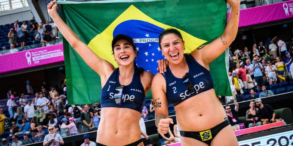 Carol Soberg e Rebecca faturam bronze no Mundial de vôlei de praia