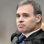 Mendonça suspende julgamento de governador após RR contratar seu instituto