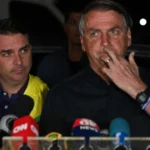 Moraes autoriza visitas dos filhos de Bolsonaro na Superintendência da PF