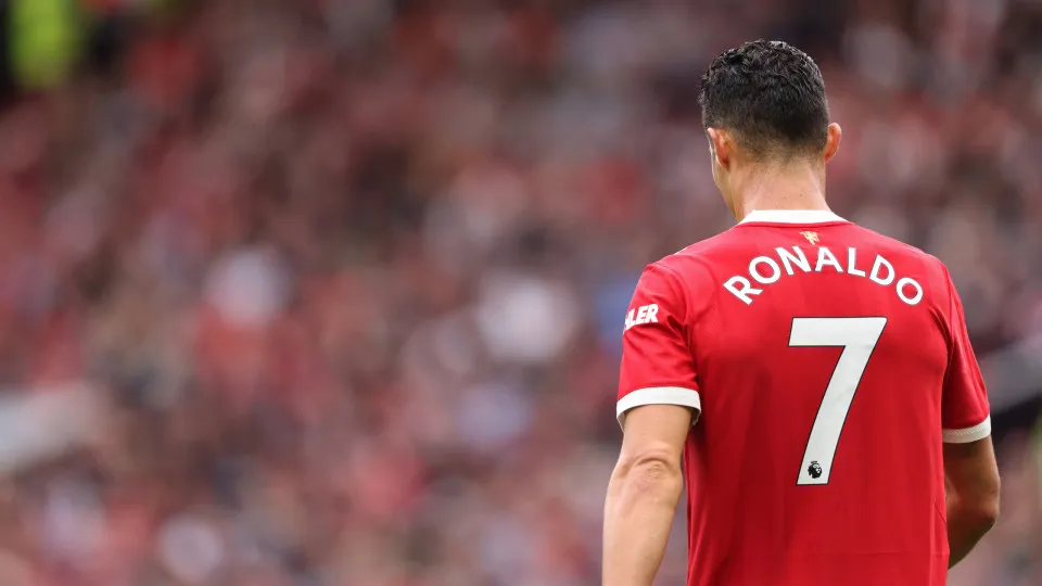 'Não tenho que ser humilde', diz Cristiano Ronaldo sobre disputa com Messi