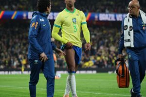 Zagueiro Gabriel Magalhães é cortado da seleção brasileira