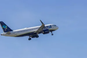 Cade aprova aquisição de participação minoritária da Azul pela United Airlines