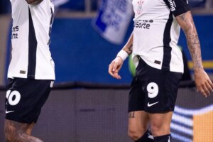 Copa do Brasil: Depay decide e Corinthians derrota Cruzeiro por 1 a 0