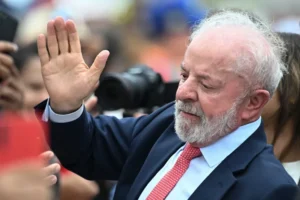 AtlasIntel: Lula mantém aprovação estável em janeiro em relação a dezembro