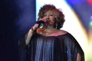 Carro de Alcione é roubado no Rio de Janeiro