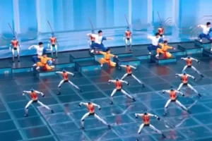 Acrobacias de cair o queixo! Robôs dão show de kung fu na China; assista