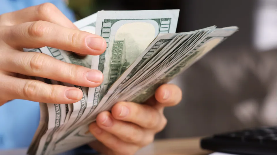 Americana diz que teve US$ 40 mil roubados de contas após furto no Rio