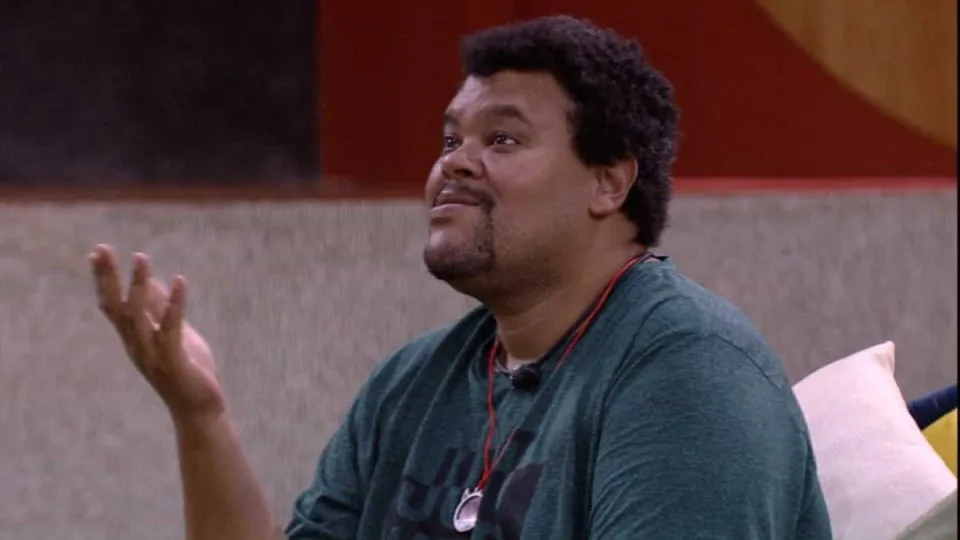 Babu propõe trato para causar expulsão de Ana Paula