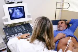 Bactérias podem causar 76% dos cânceres de estômago, segundo estudo