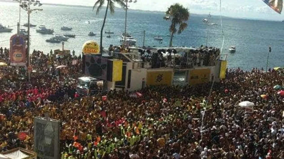 Bahia deve receber cerca de 3,7 milhões de visitantes durante o carnaval
