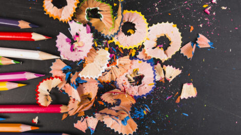 Câmara aprova veto a projeto que prevê reciclagem de aparas de lápis em escolas de Maringá