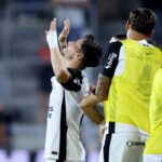 Corinthians é eficiente e derrota Athletico na Arena da Baixada