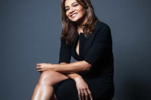 Dira Paes representará mãe de Lula no desfile da Acadêmicos de Niterói