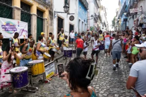 Estimativas projetam movimentação de R$ 18,6 bilhões no carnaval