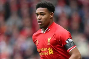 Ex-companheiro de Philippe Coutinho no Liverpool é detido em aeroporto