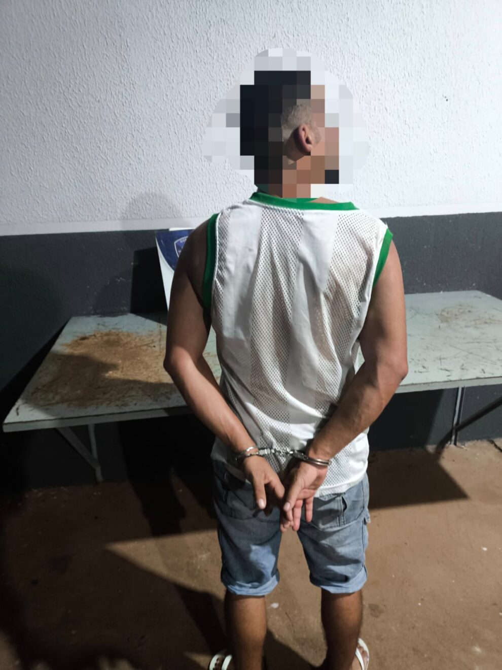 Ex-funcionário é contido após causar tumulto em supermercado de Maringá