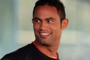 Goleiro Bruno acerta com time do Acre que tem 4 investigados por estupro