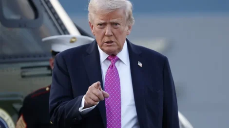 Homem é morto ao tentar entrar em resort de Trump