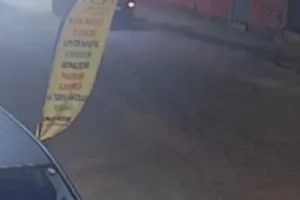 Homem é suspeito de arrastar ex-namorada por 400 metros com carro em MG