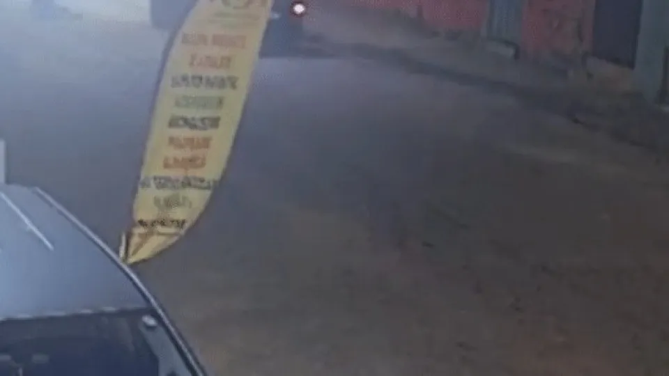 Homem é suspeito de arrastar ex-namorada por 400 metros com carro em MG