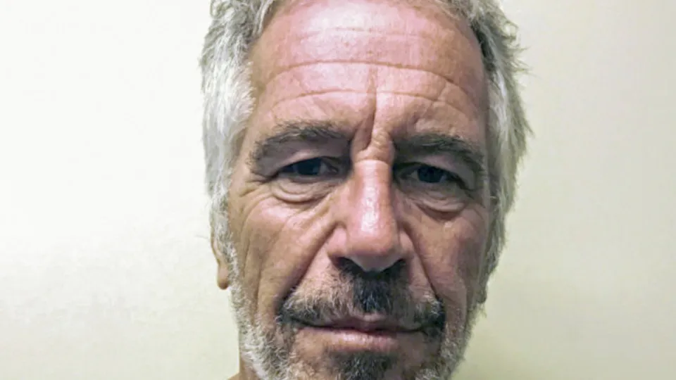 Jeffrey Epstein era supostamente um espião israelense, diz fonte do FBI
