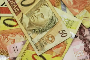 Juros subiram para famílias e empresas em janeiro, mostra BC