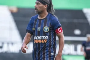 Lembra dele? Ex-Flu e Goiás busca novo clube aos 48 anos