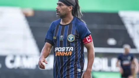 Lembra dele? Ex-Flu e Goiás busca novo clube aos 48 anos