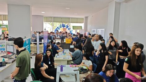 Mais de 40 empresas participam de mutirão de empregos para jovens em Maringá