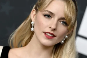 Mckenna Grace é escalada para viver Daphne em série de 'Scooby-Doo'