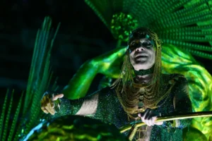 No Rio, 1ª noite de desfiles tem homenagem a Lula, Ney Matogrosso e tradições afro-indígenas