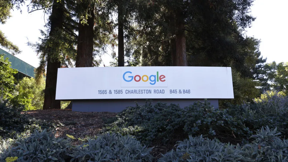 ONG: Gigantes tecnológicas mentem sobre os benefícios climáticos da IA