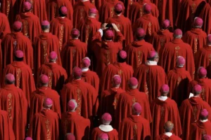 Os salários surpreendentes do Papa e dos cardeais