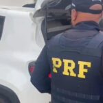 Polícia apreende pasta-base de cocaína em fundo falso de veículo, em Maringá