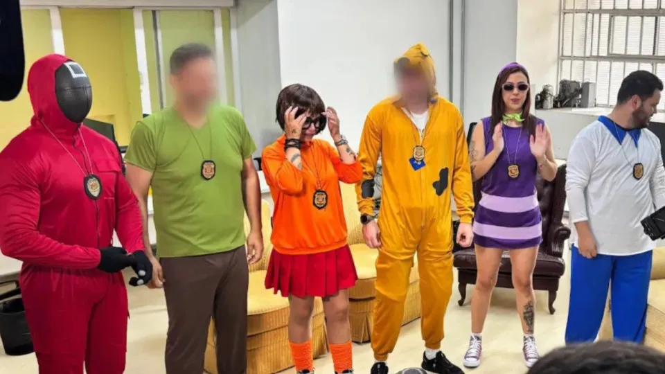Policiais fantasiados de Scooby-Doo e Turma do Chaves prendem suspeitos no carnaval de SP