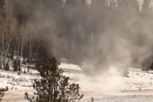 Raro “tornado de neve” é flagrado em vídeo nos EUA; veja as imagens