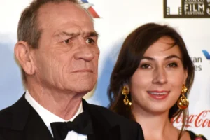 Revelada a causa da morte da filha de Tommy Lee Jones, aos 34 anos