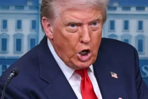 Trump diz que é 'uma desgraça' a decisão da Suprema Corte de barrar suas tarifas