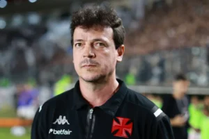Vasco anuncia saída do técnico Fernando Diniz